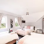 Caravogue House 4*