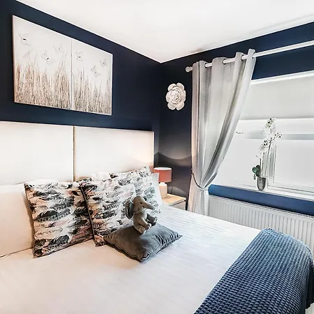 Caravogue House Trim