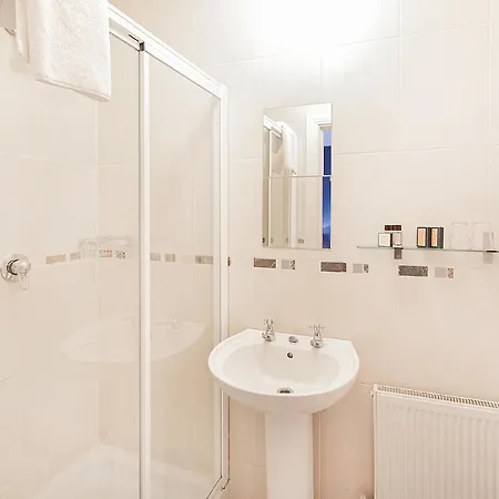 Caravogue House بيت ضيافة تريم