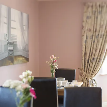 Caravogue House تريم