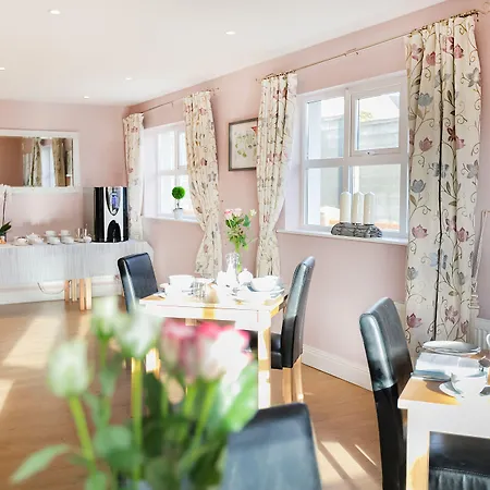 Caravogue House 4* Trim