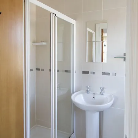 Caravogue House 4* Trim