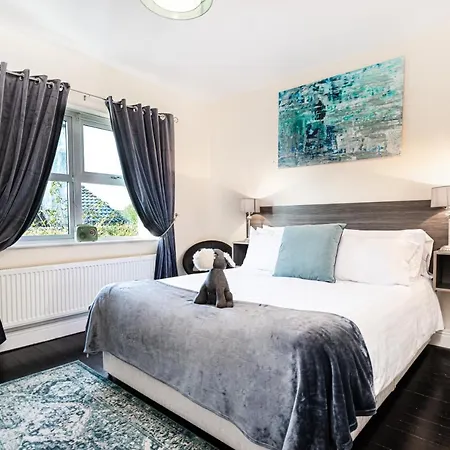 Caravogue House تريم