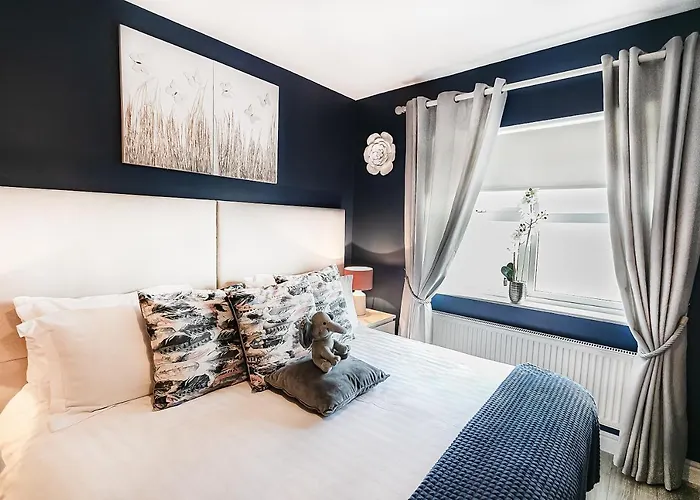 Caravogue House Trim